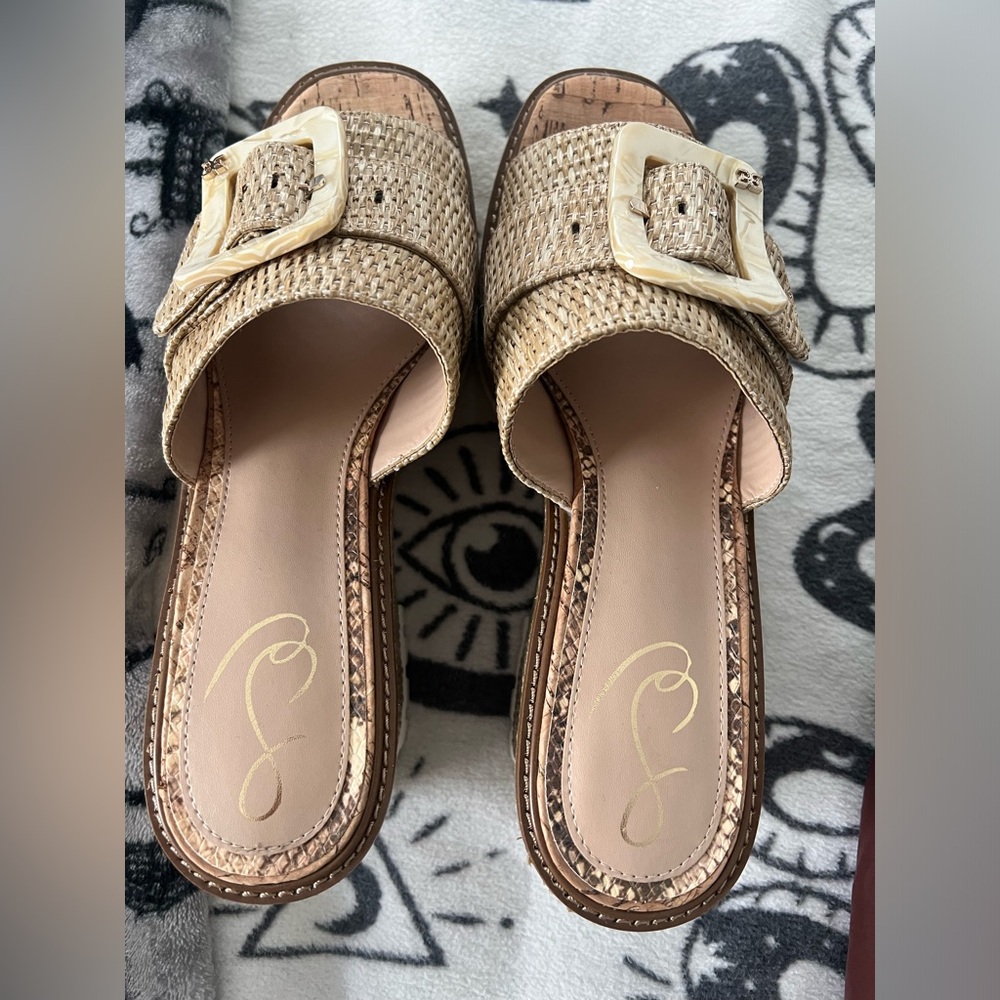 Rafia style wedge sandals - Picture 2 of 3